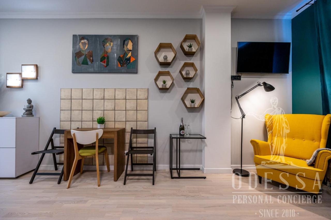 City Center New House Odesa Exterior photo